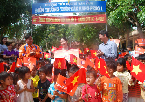 Chương Trình từ thiện “xây dựng khu vui chơi và nhà vệ sinh” cho Trường tiểu học Lê Văn Tám...